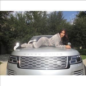 SKIMS Velour Jogger NWT